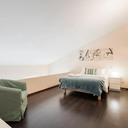 Enigma Building Appartement *